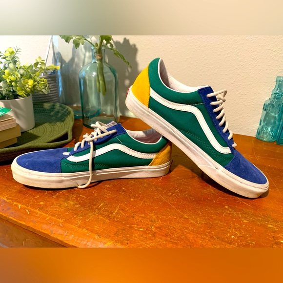 Men’s Primary Colors Vans - Picture 1 of 6